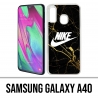 Custodia per Samsung Galaxy A40 - Logo Nike in marmo color oro
